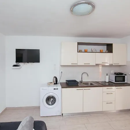 Lägenhet Ae Biograd Na Moru